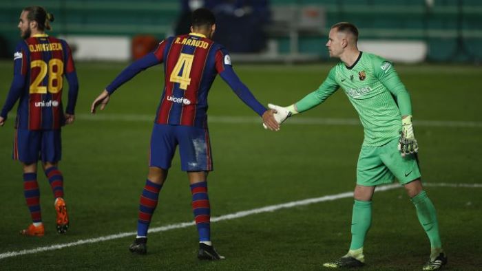 บาร์เซโลนาชนะ true Sociydad with BAR ในภาษาสเปน La Liga